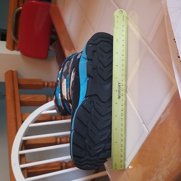 Gubarun Winter Boots Kids Size 5/6 - Picture 17 of 17